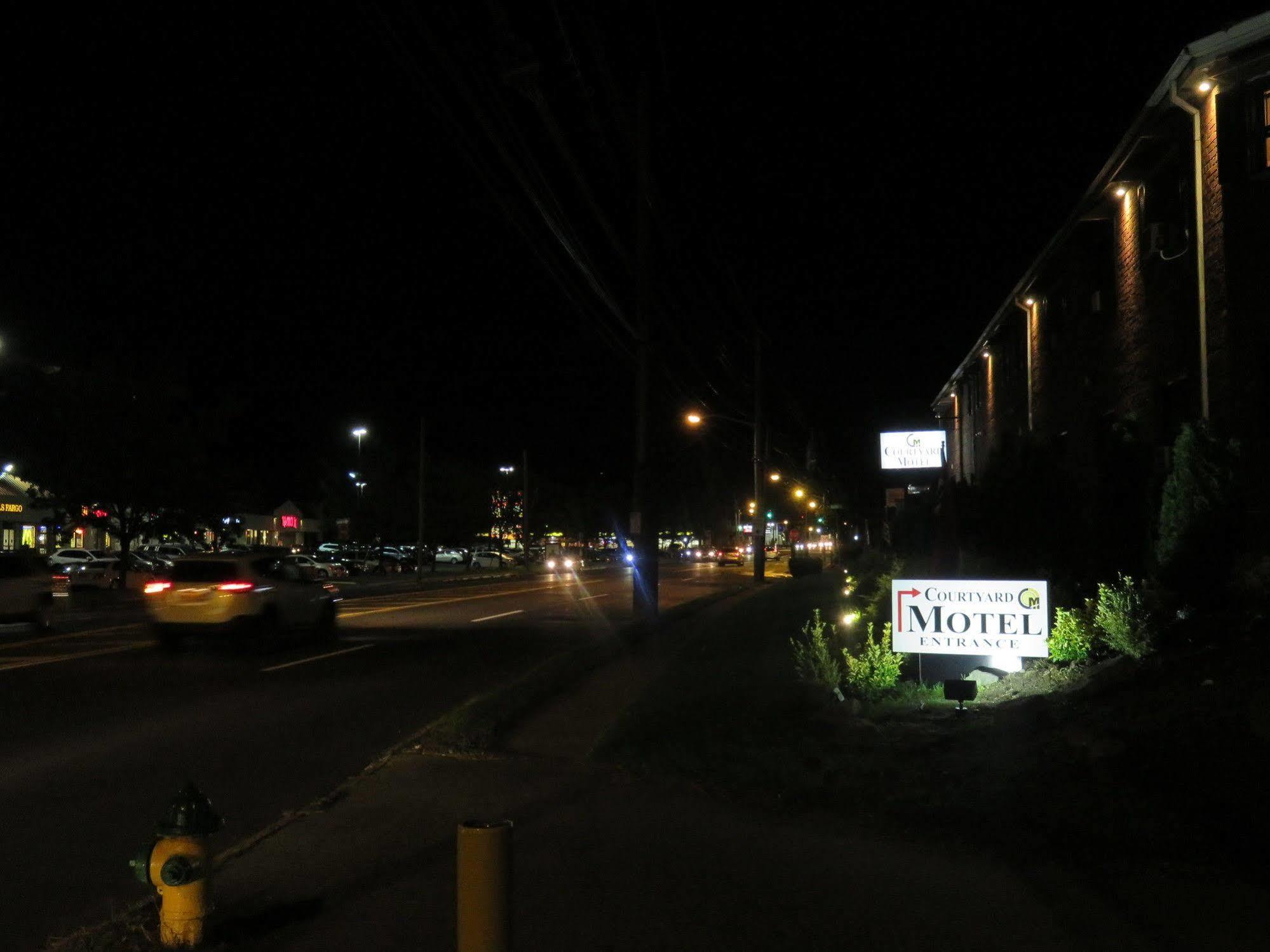 Central Motel Courtyard White Plains Exteriör bild